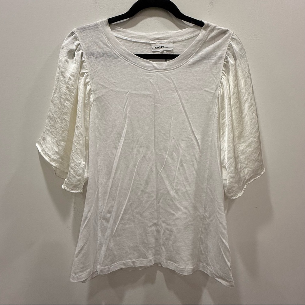 ✅DKNY XL pure Cream white Short silky Sleeve tshirt Top flowy blouse like new